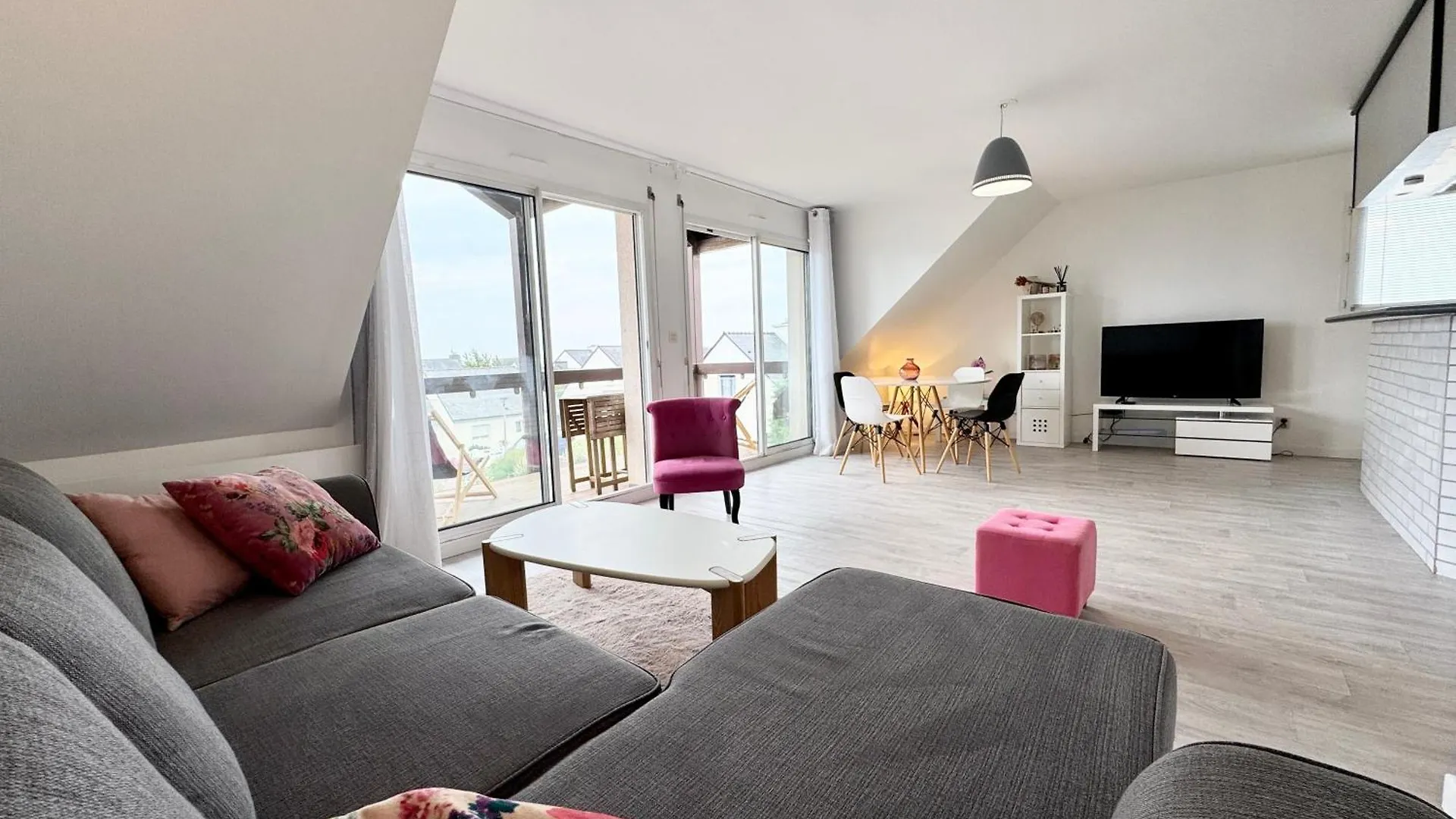 Charmant T2 Au Calme Balcon Expose Plein Sud Larmor-Plage